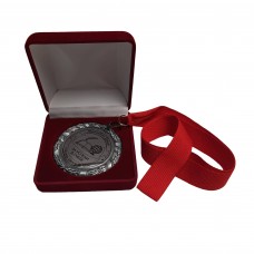 Серебряная медаль в красном футляре